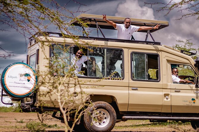 4 Day Ngorongoro Crater Tarangire and Serengeti National Park - Day two: The long road to Serengeti
