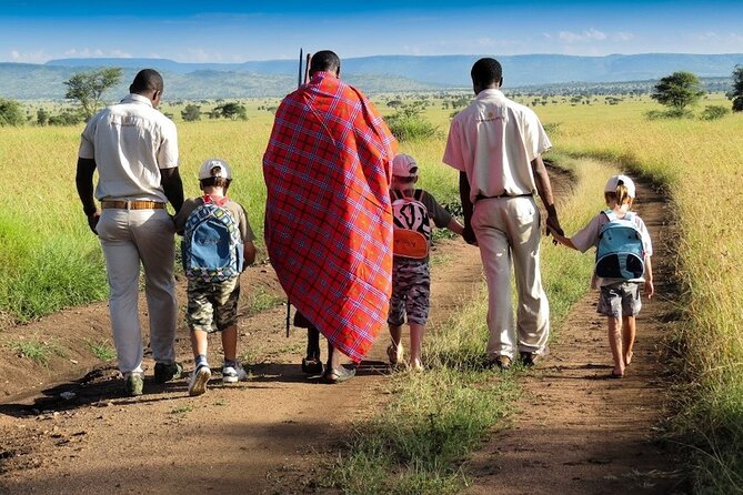 4-Day Safari to Tarangire ,Serengeti and Ngorongoro crater from Arusha - Day 3: Sunrise, a midday break, and more Serengeti