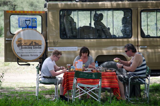 4 days Awesome Luxury safari Tarangire Serengeti & Ngorongoro - Who will get the most from this safari