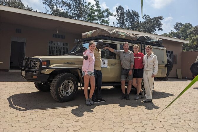 4 Days Private Arusha National Park, Serengeti, Ngorongoro Tour - Three famous parks, one compact safari