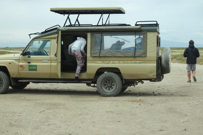 5 days Tanzania Camping Safari - Day Three: Predators Before Ngorongoro
