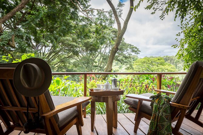 7 Days Best Luxury Safari To Tanzania - The road to the Serengeti includes a famous viewpoint