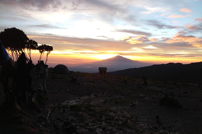 7 Days Machame Route Climbing Mt. Kilimanjaro - Day 5: Karanga to Barafu Camp