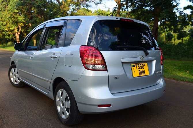 Airport Transfer between Moshi and Kilimanjaro International Airport - The airport-to-hotel drive in 45 minutes to 1 hour 5 minutes