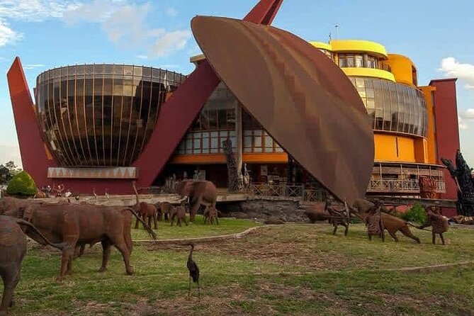 Arusha city tour - Cultural Heritage Centre: the best stop for art and souvenirs