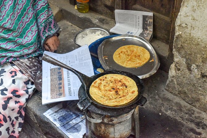 Authentic Street Food Tours in Stone Town, Zanzibar - Sambuusa, Chapati, and the First Bites