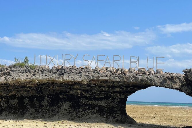 Blue Safari Tour - Language, service, and group comfort