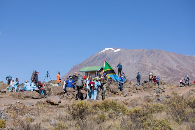 Climbing Kilimanjaro - Marangu Route - Food, sleeping arrangements, and the mountain crew