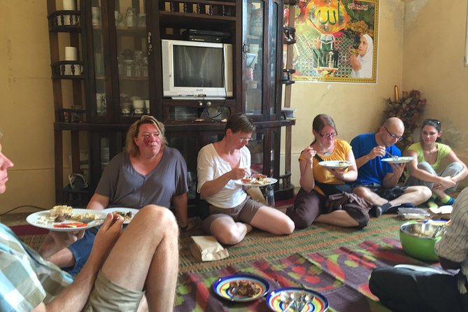 Come and taste the Zanzibar feelings - Tasting fruit, spices, and coconut cooking