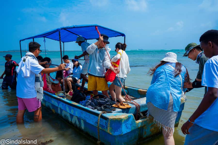 DAR ES SALAAM:BONGOYO ISLAND SNORKELING TOUR & BEACH ESCAPE - Starting at Marine Adventures and crossing by dhow