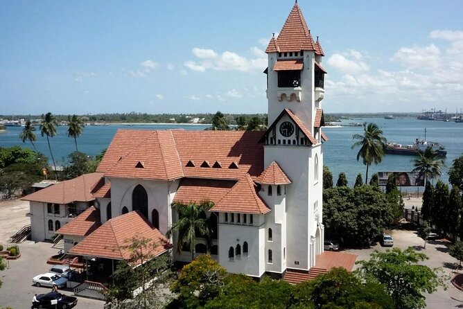 Dar es salaam Private City Tour with Professional Guide - Mwenge Woodcarvers Market and buying a useful souvenir
