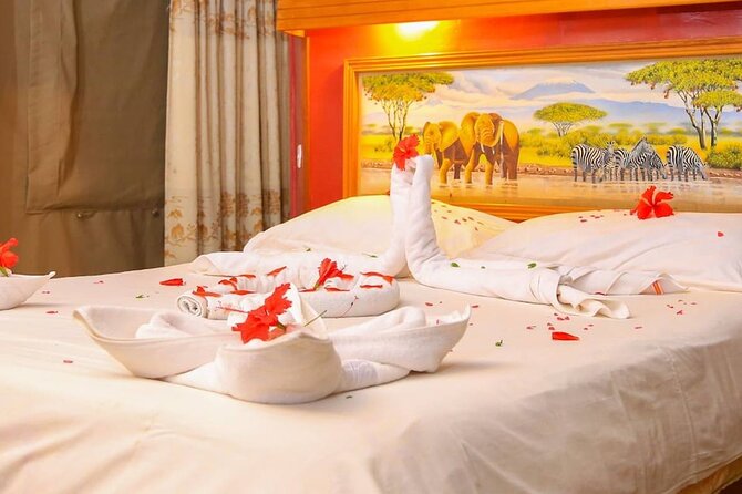 Elephant Special Serengeti & Ngorongoro Crater 5 Days / 4 Nights - How the group size affects your safari