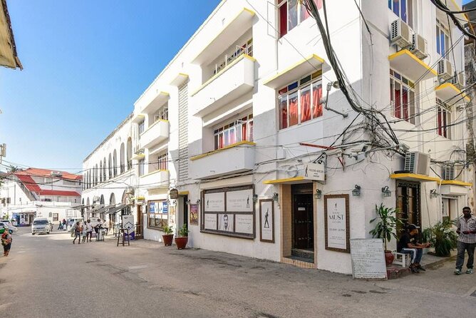 Explore The Stone Town in Zanzibar - What Ali and Fatma add to the walk