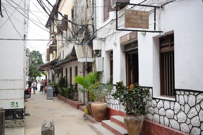 Explore The Stone Town in Zanzibar - Walking into Stone Town’s narrow lanes