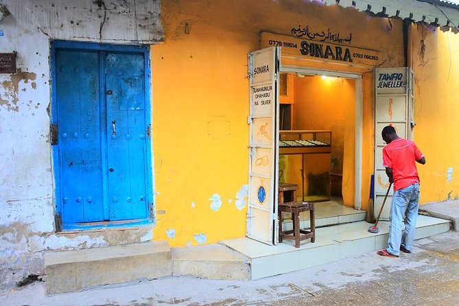 Ferry Tickets to Zanzibar with Transfers. - What the $120 price really covers
