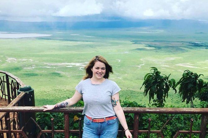 Fly inn to Central Serengeti from Zanzibar featuring Ngorongoro & Tarangire park - Day 1: Seronera and the central Serengeti