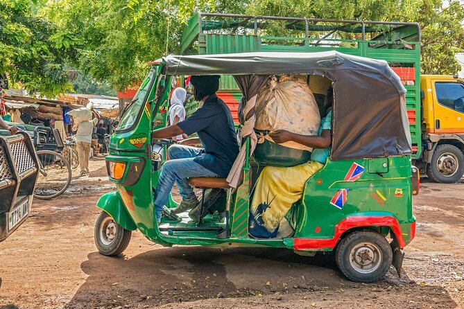 From Arusha: 7 Days Classic Safari Central Northern Circuit - Day 5: The escarpment road to Karatu
