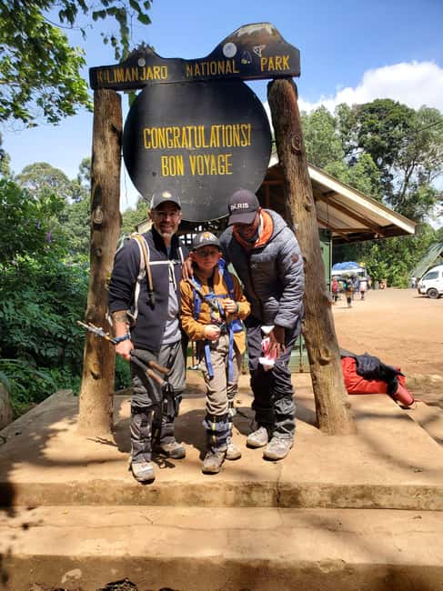 From Arusha/Moshi: Kilimanjaro Hike Marangu Route Day Trip - Lunch at Mandara Hut, 2,720 meters