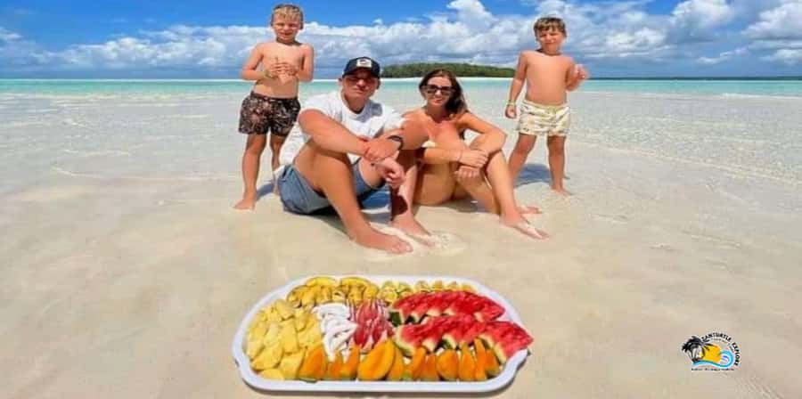 From Nungwi/Kendwa: Mnemba Atoll Starfishes & Dolphins Tour - Beach time when the tide allows