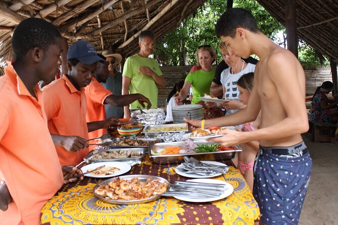 Full day Dolphin tour, Nungwi and Kendwa Beach Tour with Lunch - Baraka Natural Aquarium: a close look at sea turtles