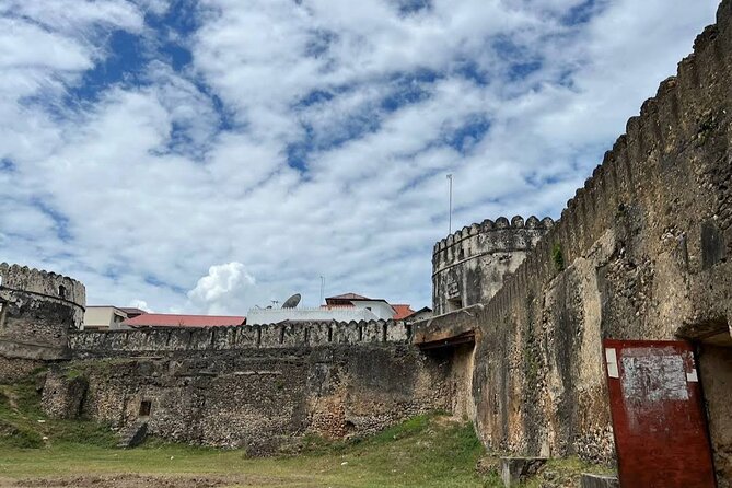 Full Day Private Stone Town, Spice Farm & Prison Island Tour - The three-hour walk through Zanzibar’s spice country
