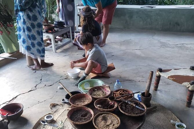 Full-Day Private Tour in Zanzibar with Cooking Class - Darajani Market: Choosing the Ingredients