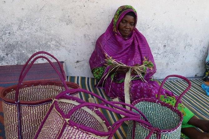 Jambiani Village Women at work and play - Learning the kanga and trying henna