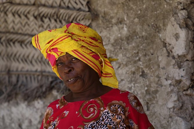Jambiani Village Women at work and play - Timing, walking, and practical planning