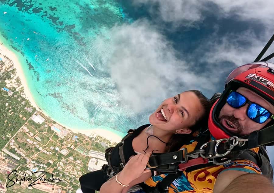 Kendwa: Tandem Skydive in Zanzibar - The 100% beach landing at Kendwa