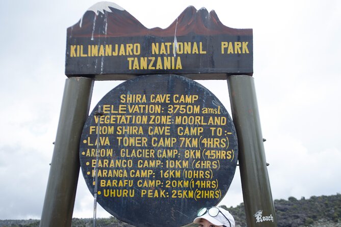 Kilimanjaro Lemosho Route 7 Days - Day 5: The Great Barranco Wall and Karanga Valley