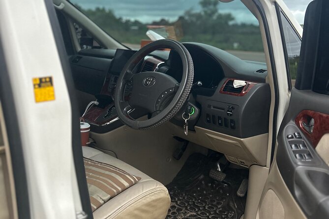 Luxury Zanzibar Private Taxi - What the ride feels like inside the car