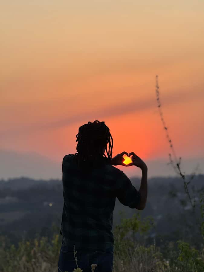 Moshi: Sunset Chill with Drinks and Roundtrip Transfer - Two drinks and an easy evening mood