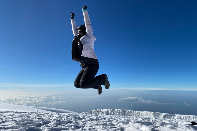 Mt. Kilimanjaro Climb - 8 Day Lemosho Route - Day 5: The Barranco Wall and Karanga Camp