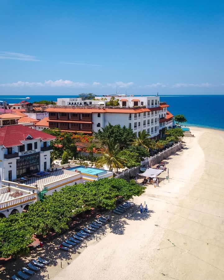 Nakupenda sandbank and stone town - The 30-minute dhow ride to Nakupenda