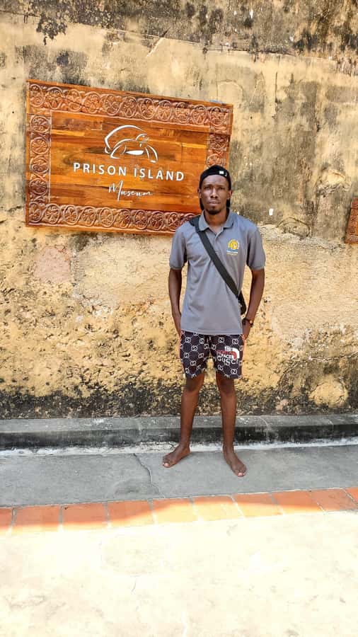 Of Jambiani/Paje: Prison Island & Nakupenda Sandbank Escape - The second dhow ride and arrival at Nakupenda