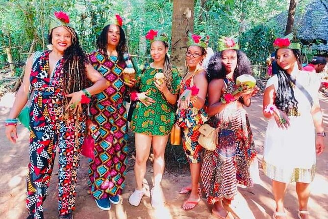 Private Spice Tour in Zanzibar with Pick Up - What the Jambo Spice Farm walk feels like