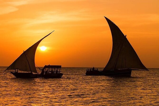 Private Sunset Dhow Cruise in Stone Town Zanzibar - Sunset photography from the dhow