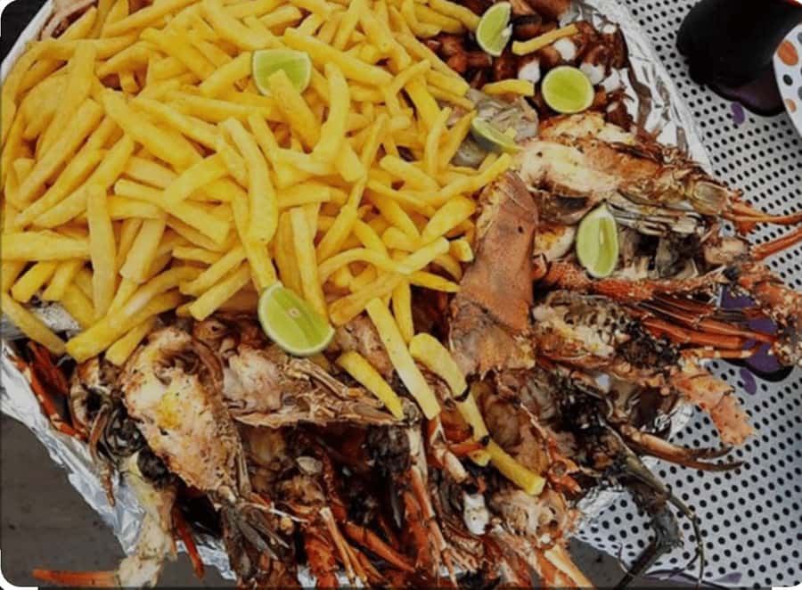 Safari Blue from Nungwi: Zanzibar’s Ultimate Ocean Adventure - Lunch on Kwale Island