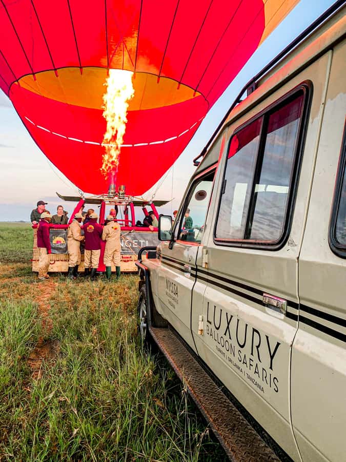 Serengeti Balloon Ride and Luxury Bush Breakfast - Booking, weather, and timing advice