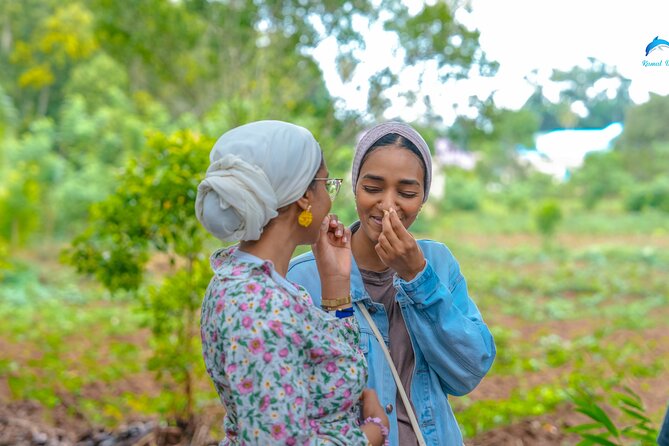 Spice Farm with Stone town Private Tour - Tangawizi Spice Farm and the scent of Zanzibar