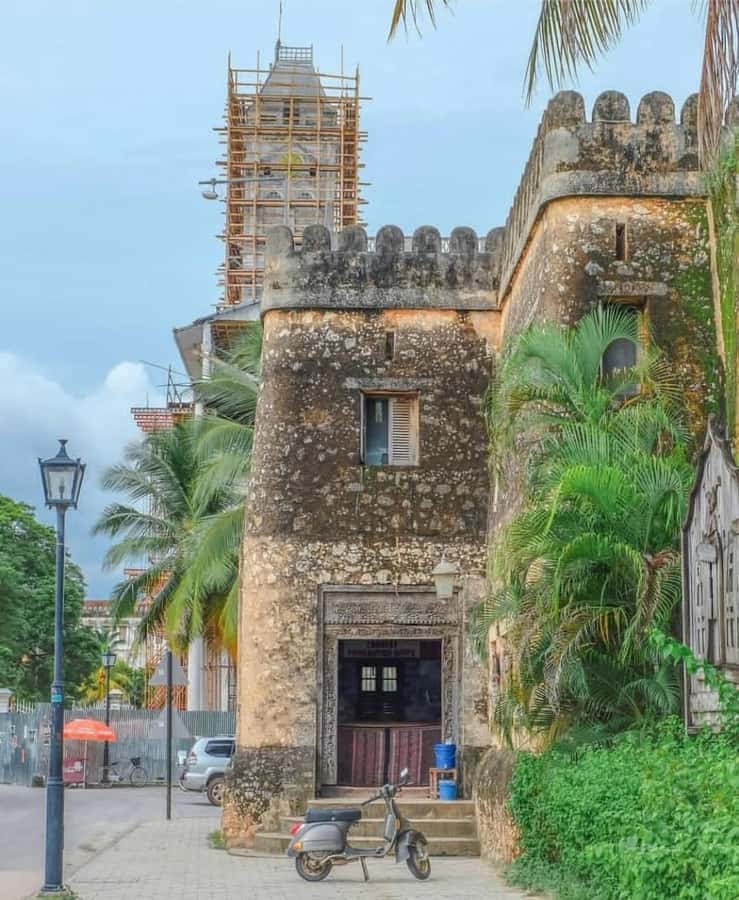 Stone Town, Jozani Forest, Sea Turtles & The Rock Restaurant - FAQ
