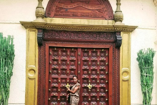 Stone Town Private Walking Tour - Freddie Mercury’s former home and the tour’s personal side