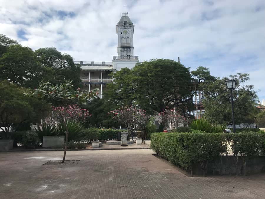 Stone Town: Stone Town and Prison Island Private Day Trip - Why this six-hour combination works