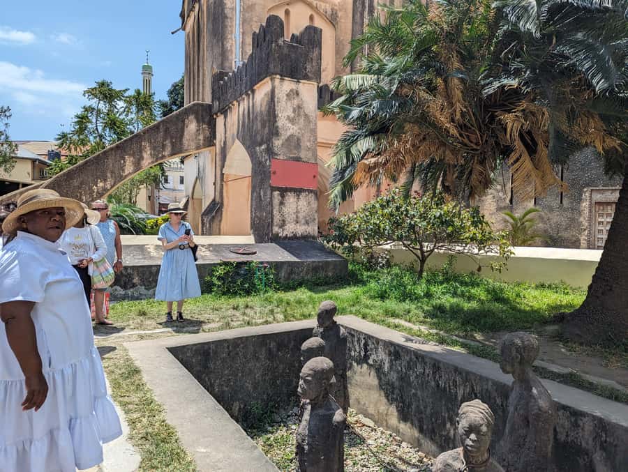 Stone Town: Stone Town and Prison Island Private Day Trip - The National Museum and Arab Fort