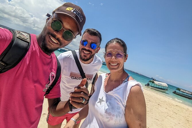 Stone Town Tour in Zanzibar. - Freddie Mercury House and a famous Stone Town connection