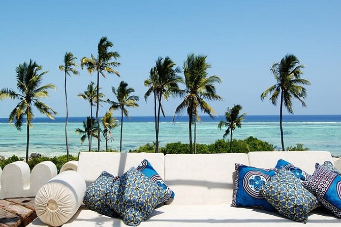 Stone Town Tour + Prison Island Tour in Zanzibar with Pick Up - A guide-led walk makes the difference