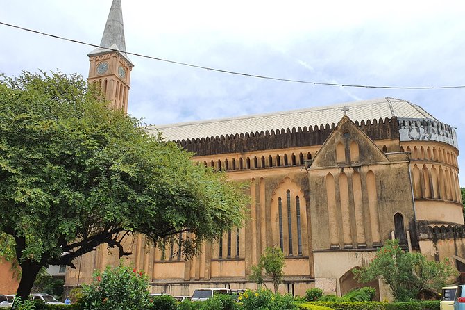 Stone Town Walking Tour - People’s Palace and the former sultan’s home