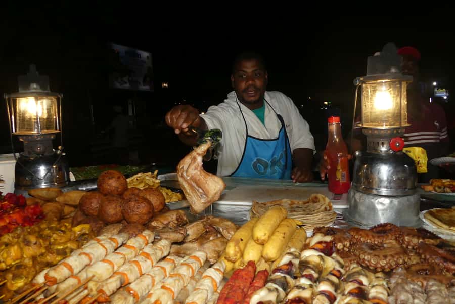 Stonetown: Food Markets and Street Food Walking Tour - Sunset with a Tanzanian drink