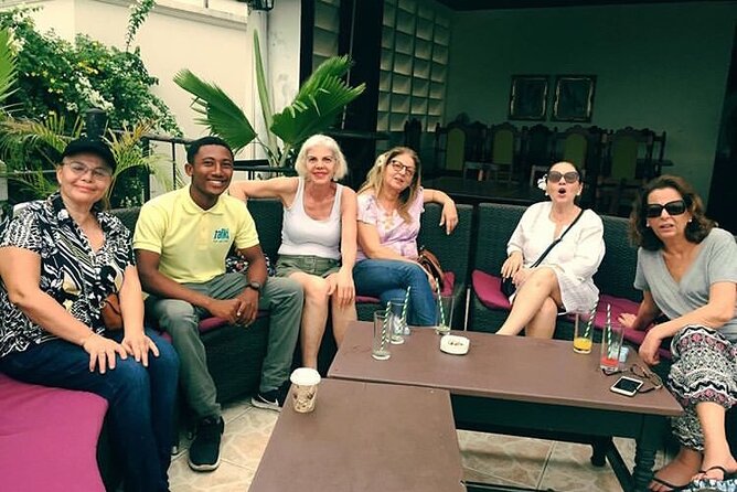 StoneTown Tours - The former Old Slave Market and a difficult past