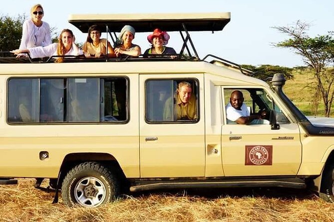 Tanzania Safari - The Great Migration in the North of the Serengeti and Lake Natron - Day 8: Returning to Arusha requires careful flight planning